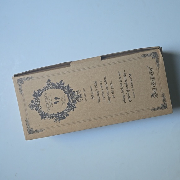 Vintage Boyds Collection Doll Lynne 14" Porcelain #4821V - Picture 4 of 6